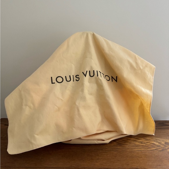 Louis Vuitton Damier Ebene Kensington - Picture 2 of 16